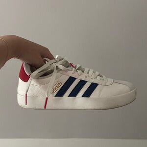 ADIDAS SNEAKER